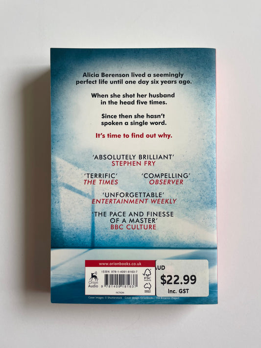 The Silent Patient by Alex Michaelides